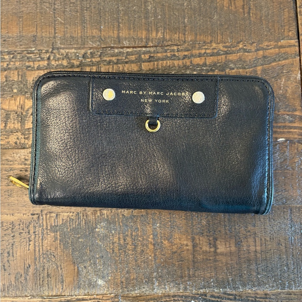 EUC Marc by Marc Jacobs Black Leather Wallet